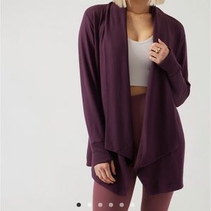 NWOT Athleta Pranayama Wrap.